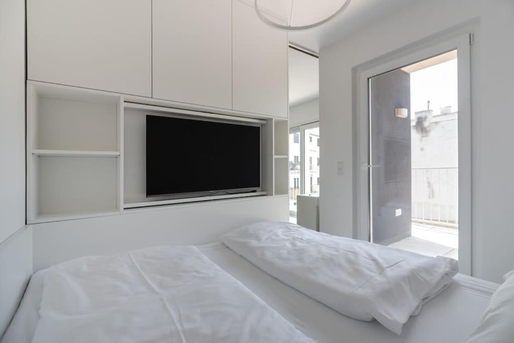 Neu Und Hell In Zentraler Ruhelage Mit Parkplatz Apartment Vienna Exterior photo