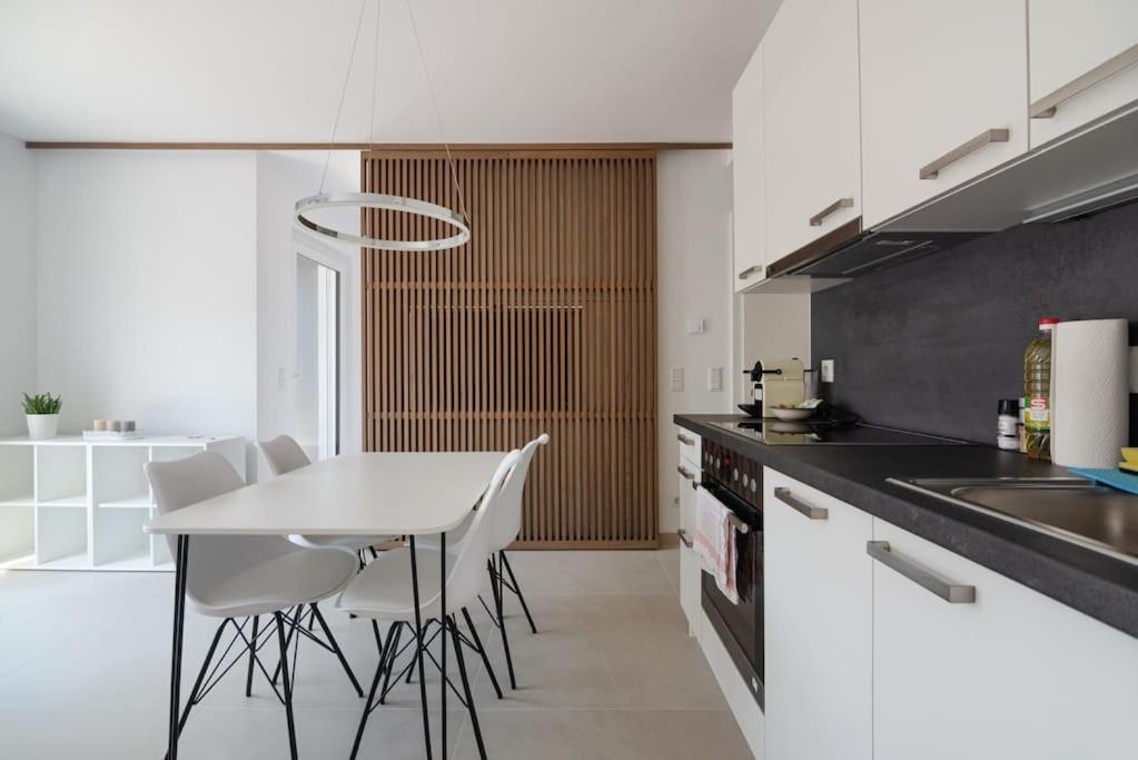 Neu Und Hell In Zentraler Ruhelage Mit Parkplatz Apartment Vienna Exterior photo